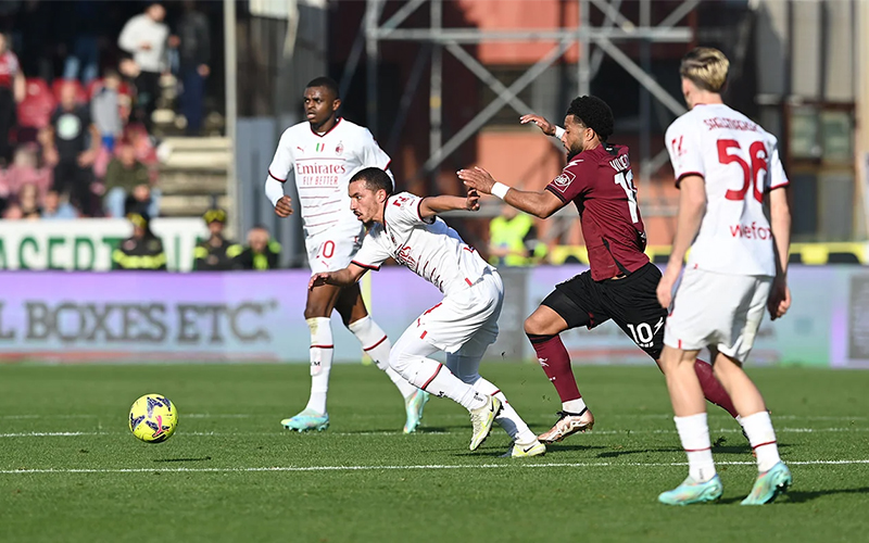 Soi kèo AC Milan vs Salernitana 23h30 ngày 25/5/2024